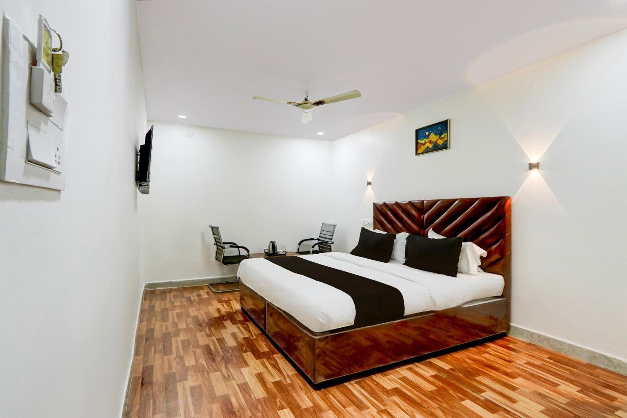 Hotel O Rms Grand Patancheru ภายนอก รูปภาพ