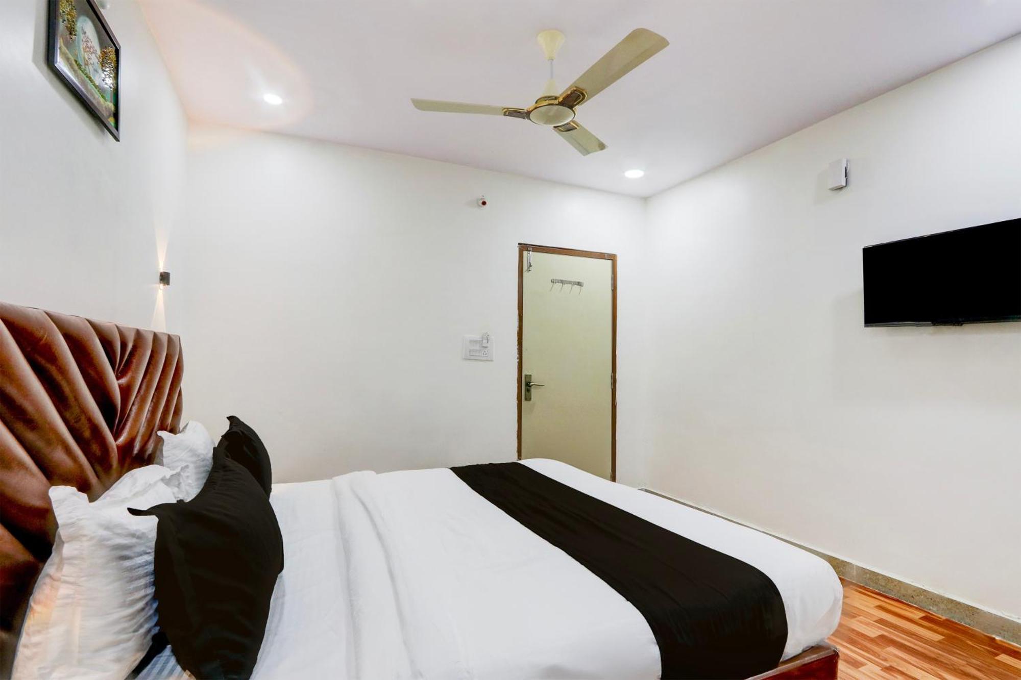 Hotel O Rms Grand Patancheru ภายนอก รูปภาพ