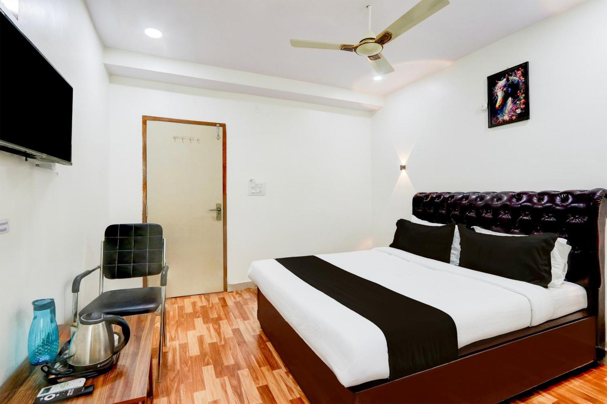 Hotel O Rms Grand Patancheru ภายนอก รูปภาพ