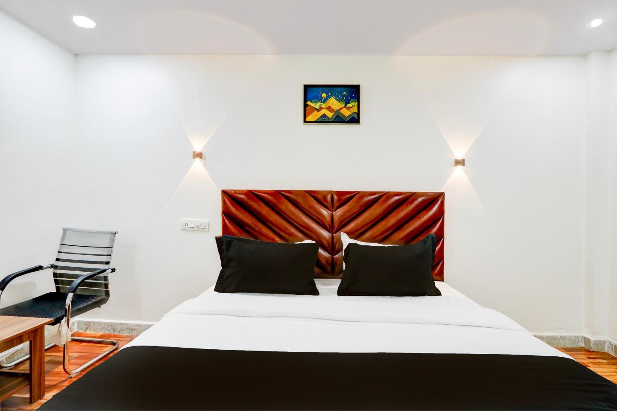 Hotel O Rms Grand Patancheru ภายนอก รูปภาพ