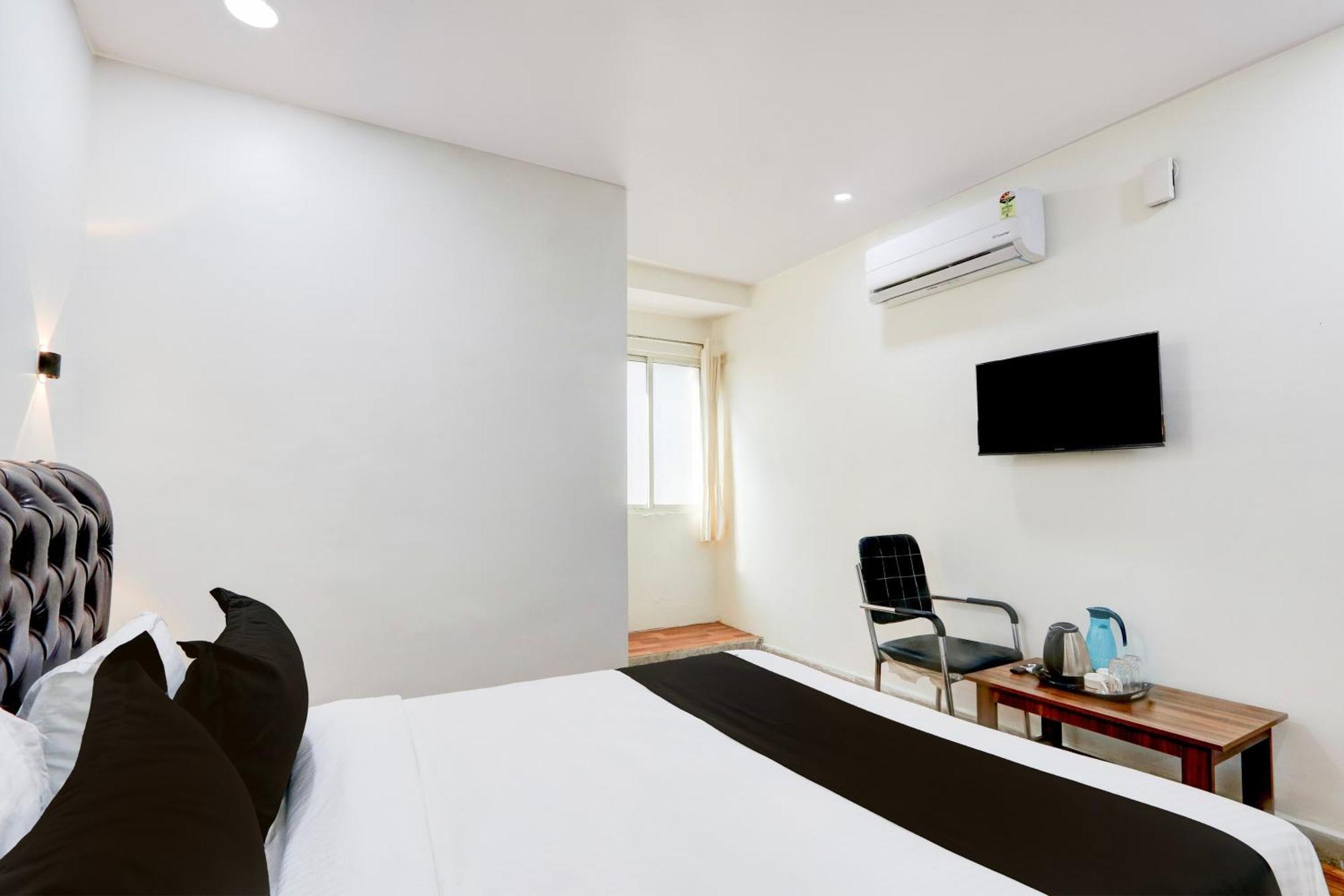 Hotel O Rms Grand Patancheru ภายนอก รูปภาพ