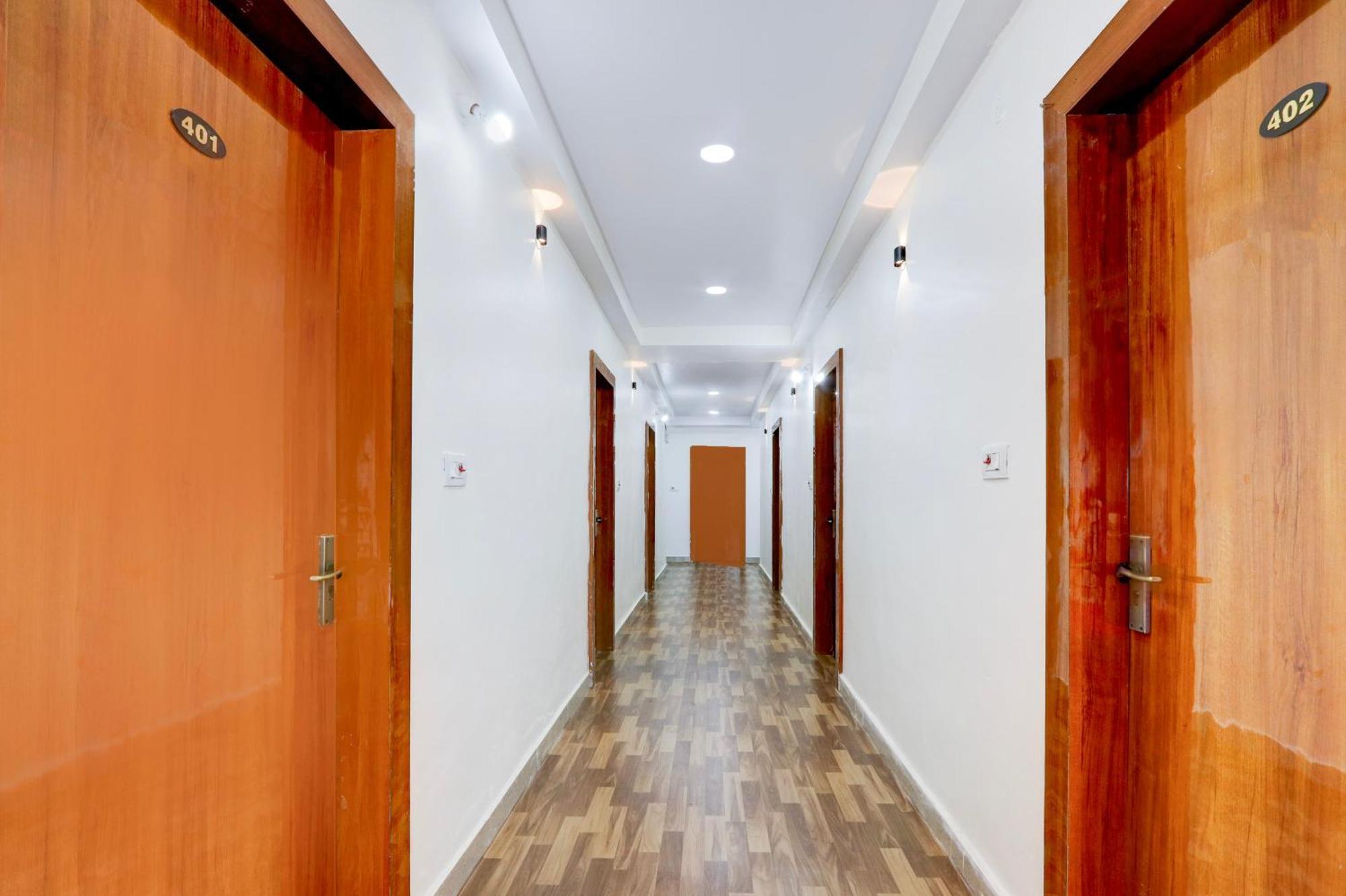 Hotel O Rms Grand Patancheru ภายนอก รูปภาพ